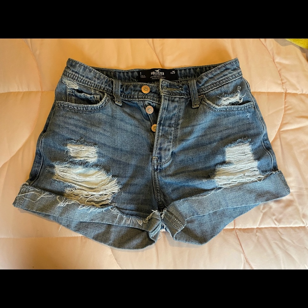 Hollister High waisted mom shorts